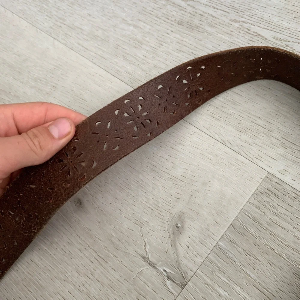 Full Grain Brown Leather Floral Cutout Belt S/M Boho Western Cottagecore